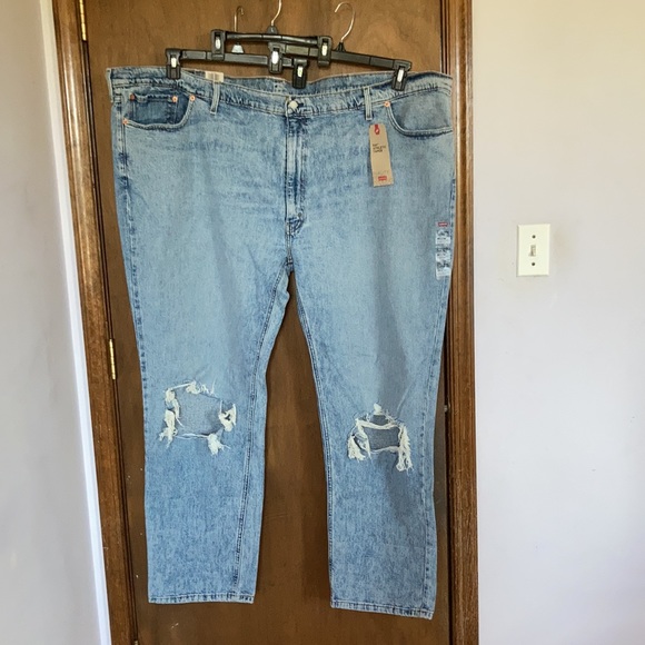 Relisted Levi’s 541 athletic taper distressed jean sits at waist 58 x 34 - Picture 3 of 17